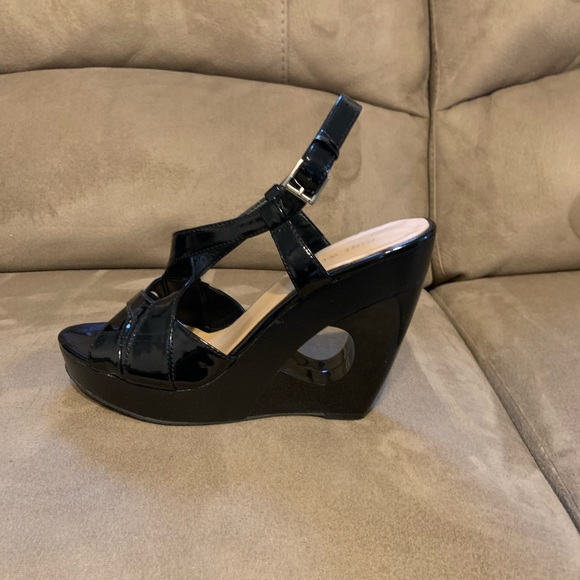 Nine West Wedges - Picture 3 of 6